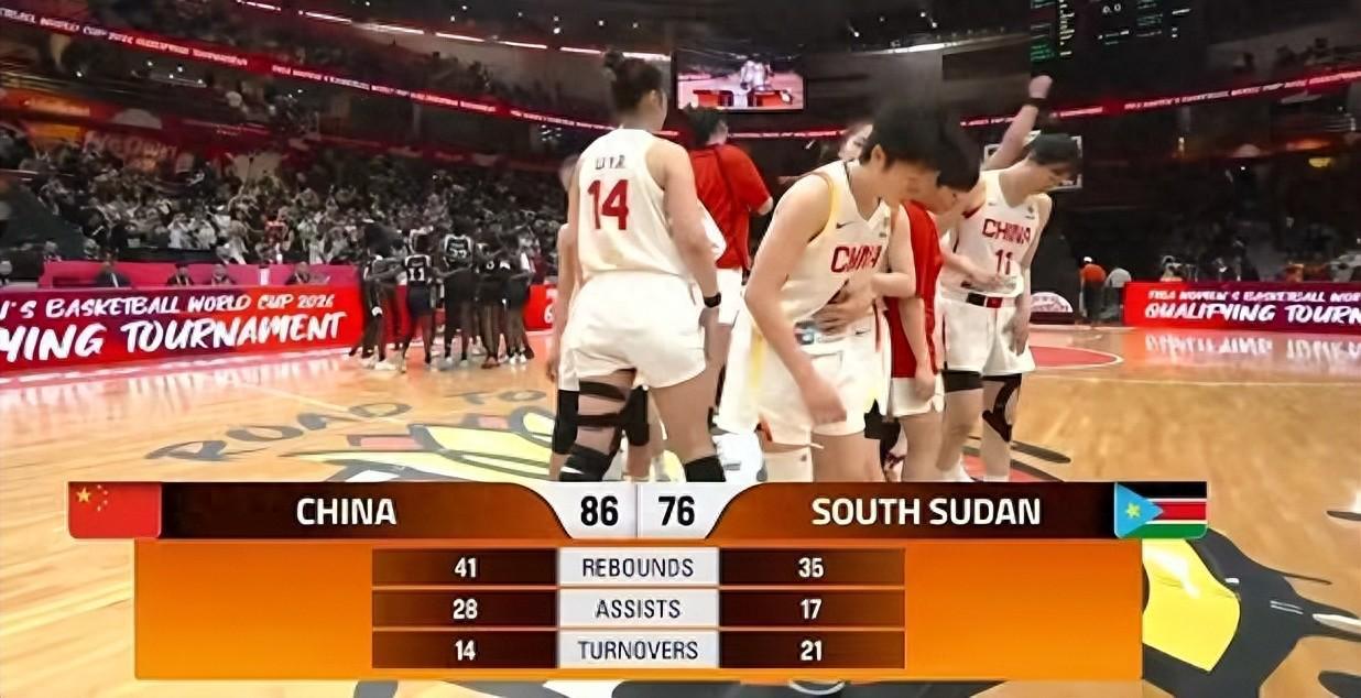 世界杯手机直播app下载-女篮赢对手10分不足以让宫鲁鸣开心！王思雨是大功臣，也是遮羞布