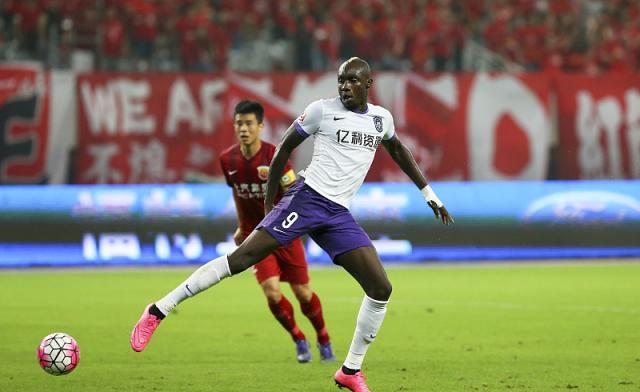 世界杯直播下载-中超弃将迪亚涅加盟西布朗 离泰达后还夺土超金靴